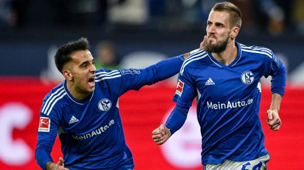  莱比锡红牛客场不敌门兴格拉德巴赫爆冷门  