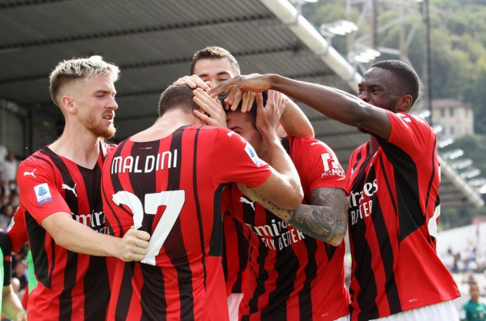  AC米兰绝杀佛罗伦萨，皮奥利赛后盛赞莱奥  