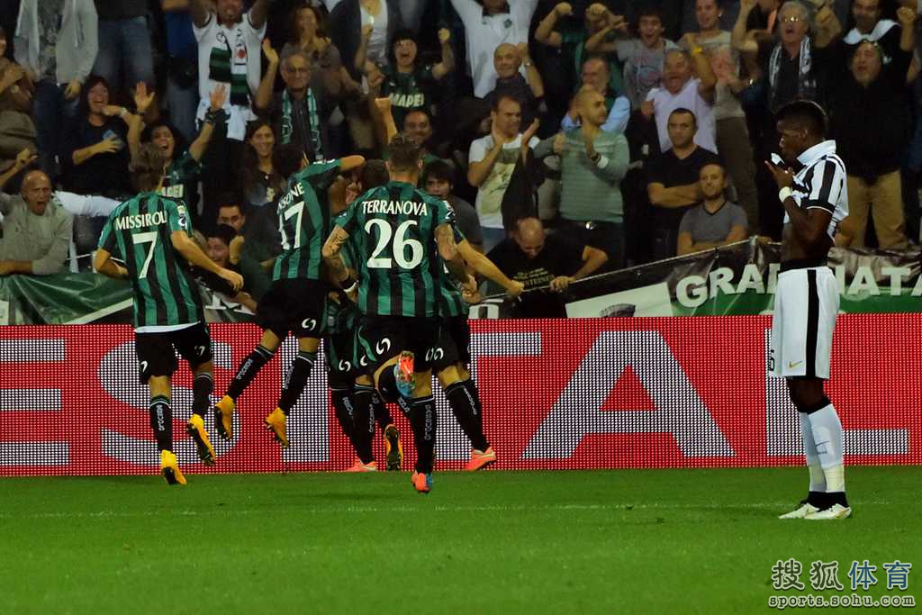  防守反击奏效萨索洛客场逼平卫冕冠军  