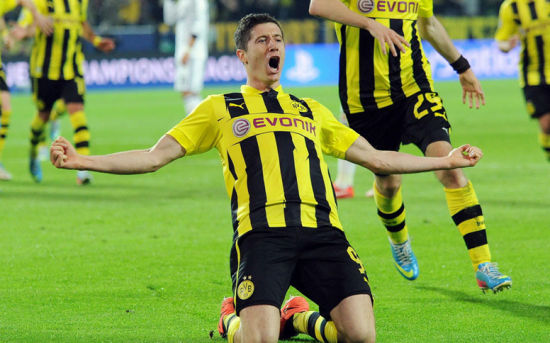 21 多特蒙德防线失误遭升班马爆冷击败  